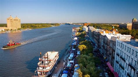 The Ultimate Guide to Exploring Savannah's River Street | Visit ...