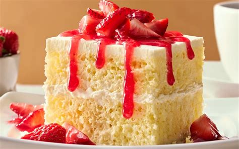 Olive Garden Adds New Strawberry Cream Cake To Dessert Menu - The Fast Food Post