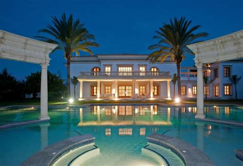 Luxury House Design