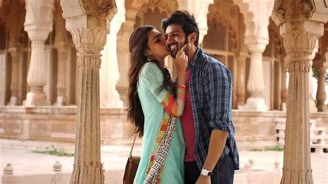 Luka Chuppi song Photo: Kriti Sanon, Kartik Aaryan fall in love to yet ...