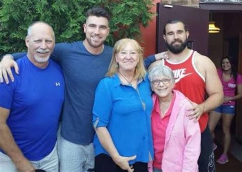 Who are Travis Kelce's parents? Know all about Ed and Donna Kelce ...