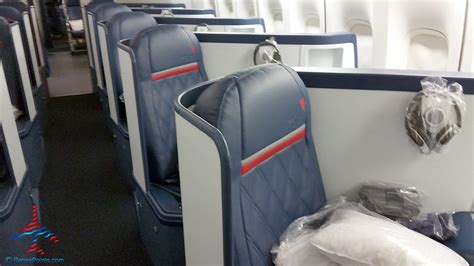 Delta Air Line 747 Delta One business class seat flight review NRT Japan to DTW Detroit ...