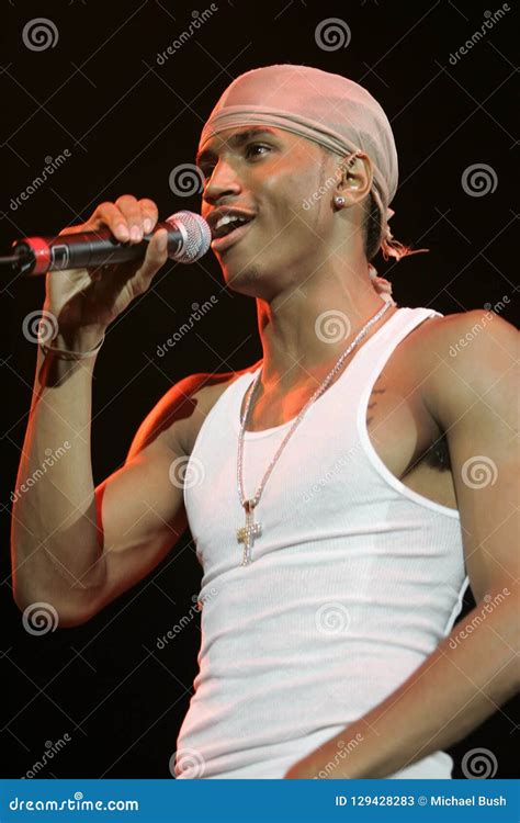 Trey Songz Performs in Concert Editorial Stock Photo - Image of center ...