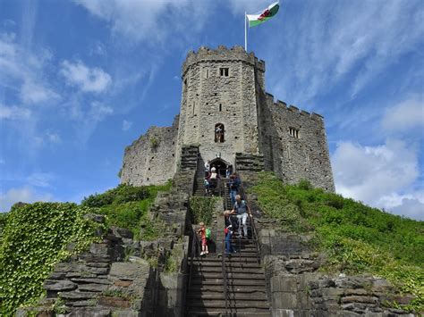 The Norman Keep at Cardiff Castle in Wales, UK - August 20… | Flickr