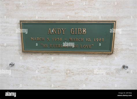 Andy gibb hi-res stock photography and images - Alamy