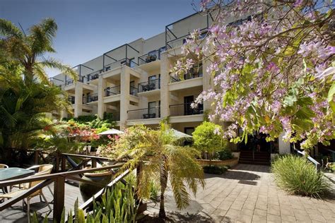 Esplanade Hotel Fremantle by Rydges | Access Advisor