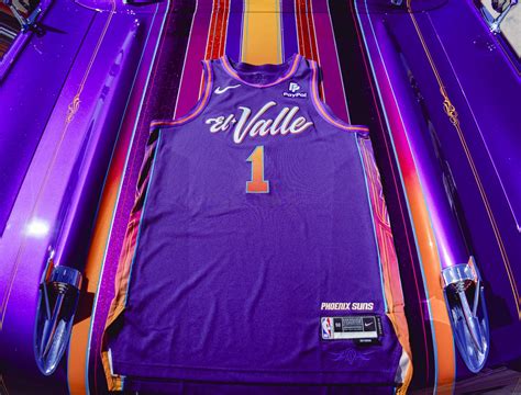 Meet the artist behind the Phoenix Suns El Valle jerseys | Fronteras