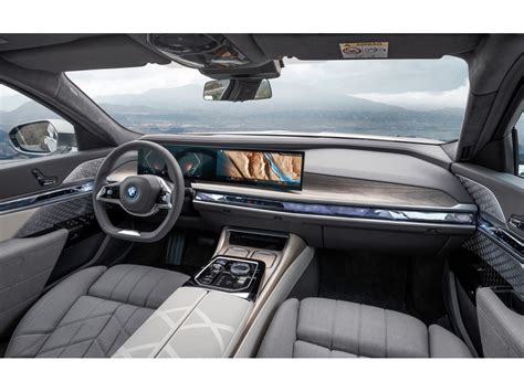 2023 BMW i7 Pictures: | U.S. News