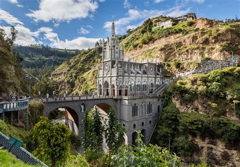 Las Lajas: EL SANTUARIO MÁS HERMOSO DEL MUNDO - Primicia Diario