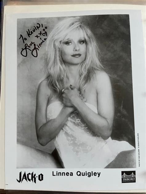 LINNEA QUIGLEY, autograph – Williamsburg Nostalgia Fest