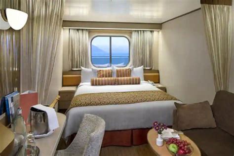 Volendam Cabin F1828 - Category F - Large Oceanview Stateroom F1828 on iCruise.com