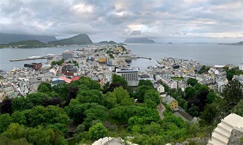 ÅLESUND – THE GATEWAY TO THE GEIRANGERFJORD AND HJØRUNDFJORD – NORWAY ...