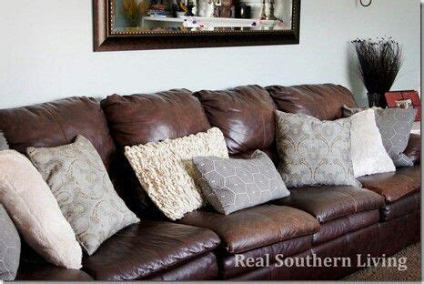 Best Throw Pillows For Leather Sofa | Leather Sofa