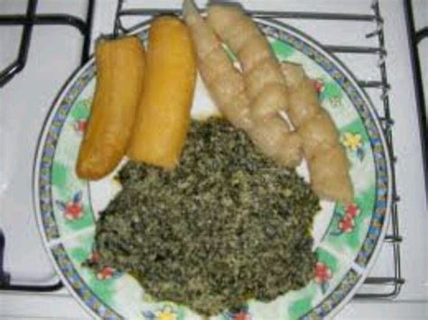 Ndole, plantain and baton de manioc | Recette, Recettes de cuisine ...