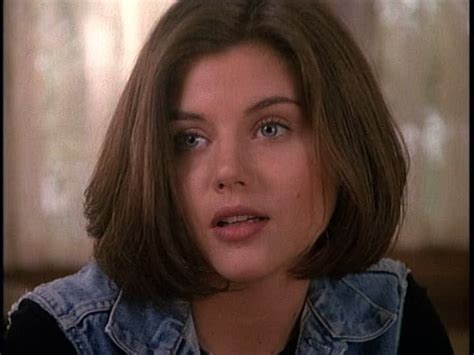 Tiffani Amber Thiessen, Valerie Malone, Beverly Hills 90210 | Capelli lunghi idee, Capelli ...