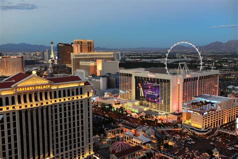 Las Vegas casinos reinventing the strip to attract new generation - CBS News