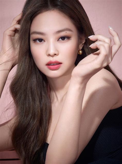 BLACKPINK's Jennie boasts of her captivating beauty in a new pictorial ...