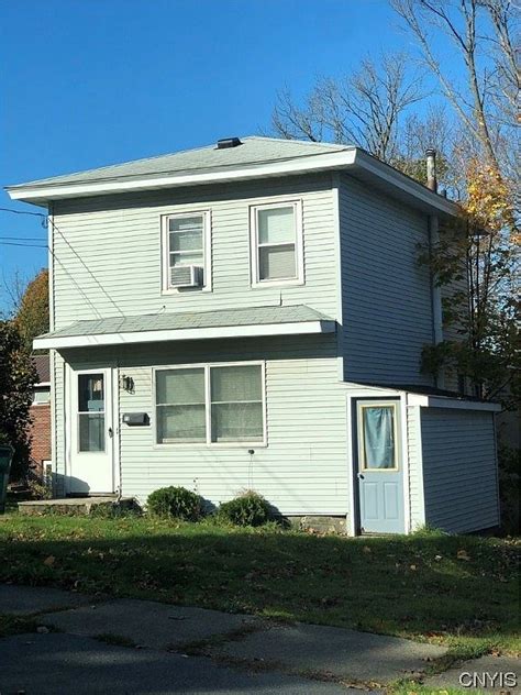 89 Varick St, Oswego, NY 13126 | MLS #S1508381 | Zillow