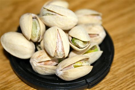 Uncovering Food: Uncovering Pistachios: Heart-Health and Happy Eats