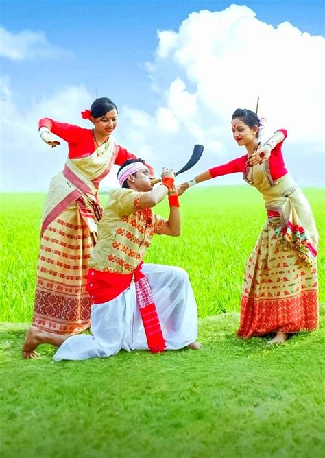 Bihu dance | Bihu dance photography, Dance images, Bihu assam dance