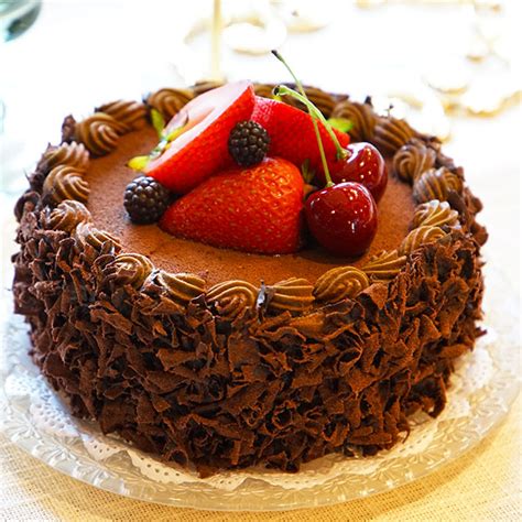 Chocolate Fruit Cake - Bloom Hub - Plants, Flowers, Cakes and More