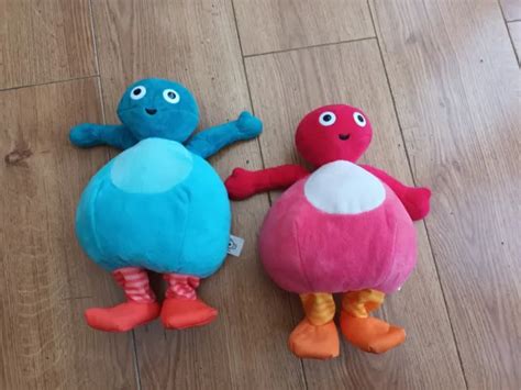 CBEEBIES WALKING & Talking GREAT BIGHOO & TOODLOO Soft Toys TWIRLYWOOS £20.00 - PicClick UK