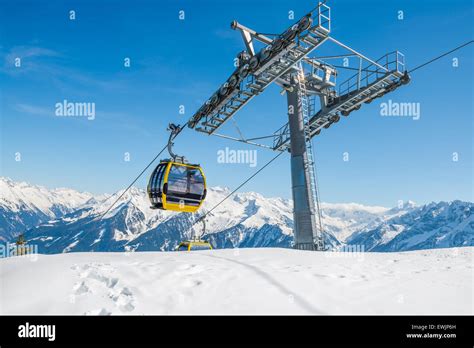 Cable ski lifts in Mayrhofen ski resort - Zillertal region, Austria Stock Photo - Alamy