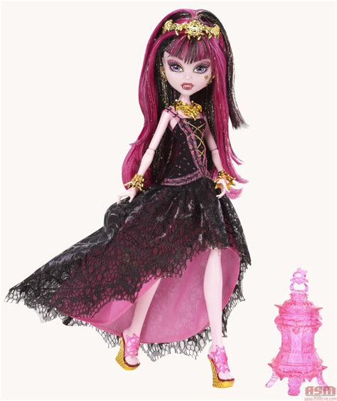 13 Wishes Haunt the Kasbah Draculaura doll - Monster High 13 Wishes ...