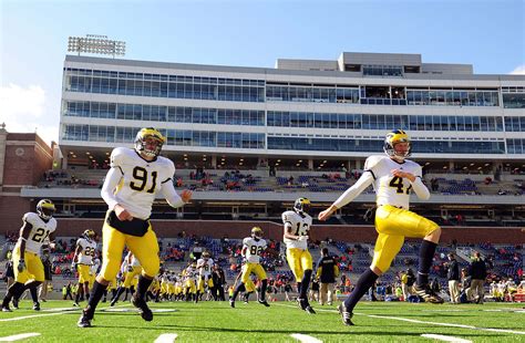 Michigan football all-time roster: Coaches, kickers and specialists