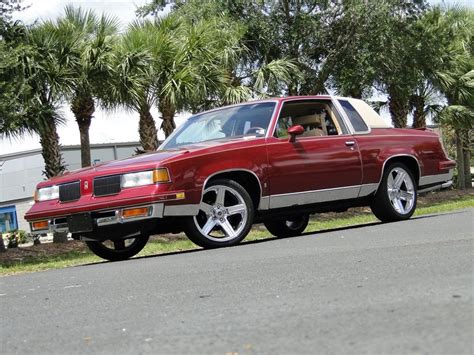 1987 Oldsmobile Cutlass Supreme | Survivor Classic Cars Services