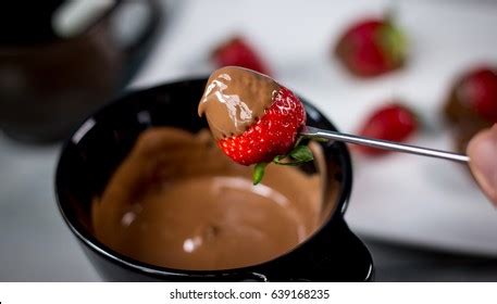 9,958 Chocolate fondue Images, Stock Photos & Vectors | Shutterstock