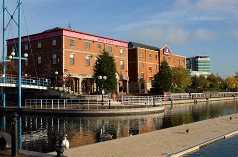 Premier Inn Manchester (Salford Quays) Hotel - Hotels in Salford M50 3SQ - 192.com