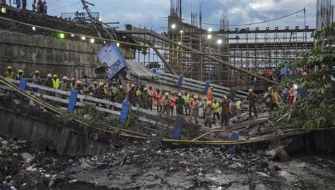 Majerhat bridge collapse: Third body recovered from debris in Kolkata | Latest News India ...