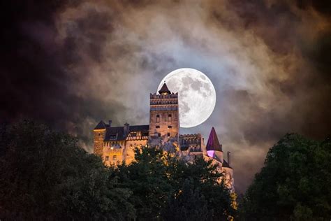 Bran Castle | Dracula’s Haunt or Historic Marvel? Uncover the Truth ...