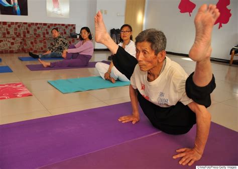 This 84-Year-Old Can Do Yoga Like Nobody's Business | HuffPost