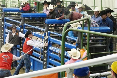 Pin by Chase Miles on Wyoming College Rodeo - My Photos | Wrestling ...