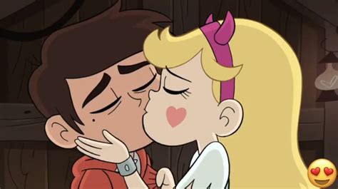 Starco kiss 💋!!! Finally Season 4 | Borboleta estrela, Esboços disney ...