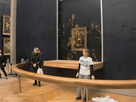 Protesters Splash Soup on the Louvre's Mona Lisa | Art & Object