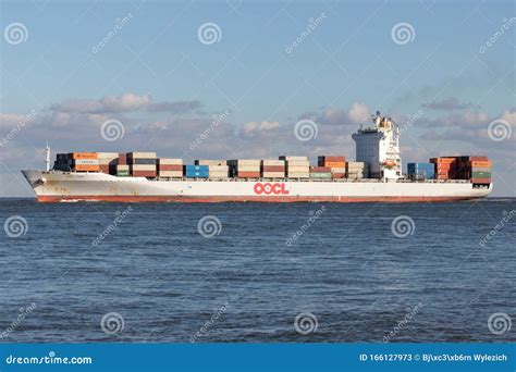 OOCL Container Ship OOCL KOBE on the River Elbe. Editorial Stock Photo ...