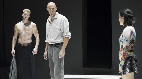 'A View From the Bridge' Review: Broadway Revival Stars Mark Strong ...