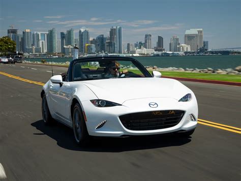 2023 Mazda MX-5 Miata Review, Pricing, and Specs