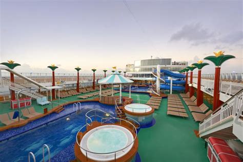 Norwegian Gem cruises - Exclusive rates on CruiseAway