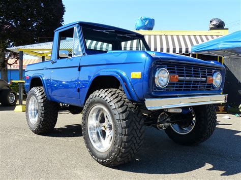 Early Bronco Restoration Full Size Bronco Restoration Classic Ford ...