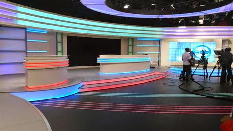 Spectrum TV Studio Build's LED Lighting to Set service information