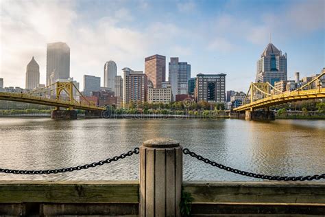 The Pittsburgh Skyline at Sunrise Editorial Stock Image - Image of east ...