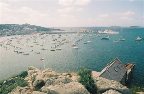 Hugh Town harbour, St. Mary’s © Chris Downer :: Geograph Britain and Ireland