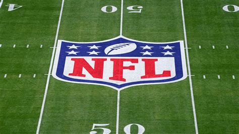 NFLPA president says 2022 season data proves natural grass is 'significantly safer surface' than ...