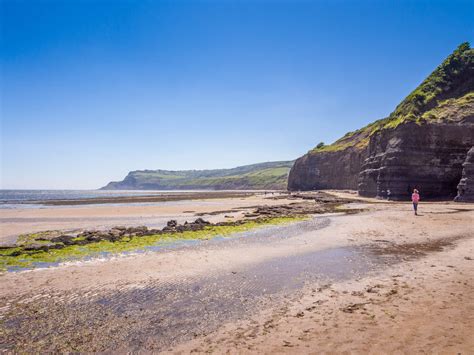 Your Guide to Robin Hood's Bay Beach | Yorkshire Coastal Cottages