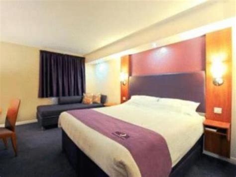 Premier Inn Manchester Airport - Heald Green | Manchester 2020 UPDATED DEALS, HD Photos & Reviews