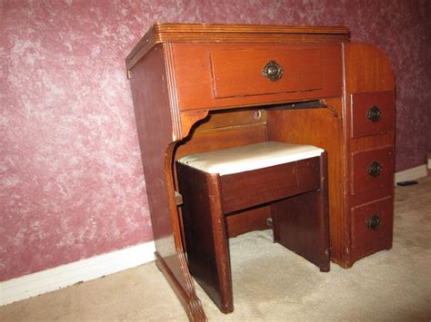 Sewing machine cabinet | 1 of 2 pics Sewing machine cabinet … | Flickr